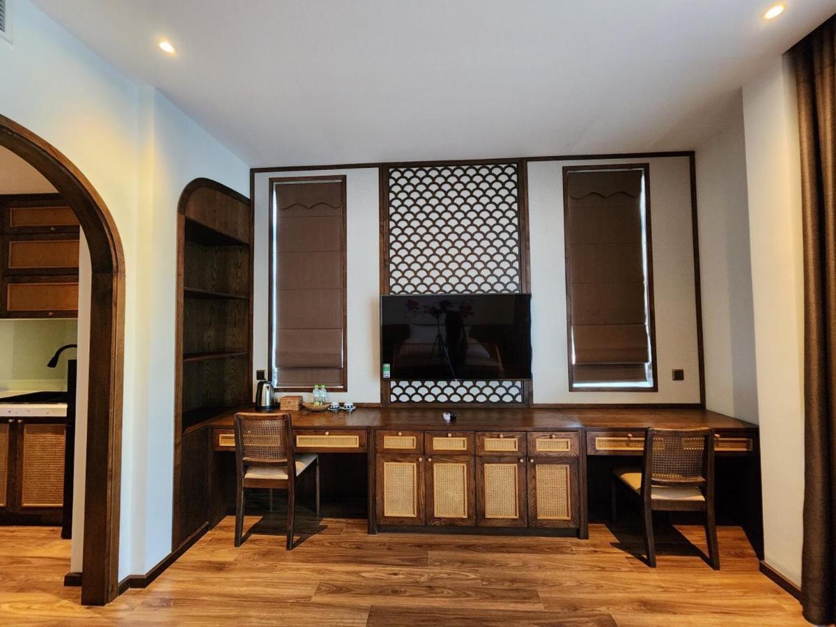 Suite with Balcony